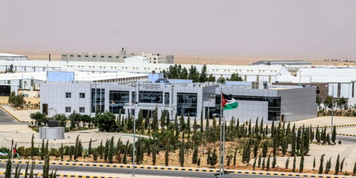 المدن الصناعية الأردنية : صروح اقتصادية شاهدة على صنيع الهاشميين الذين بنوا مجد الاستقلال المدن الصناعية الأردنية : صروح اقتصادية شاهدة على صنيع الهاشميين الذين بنوا مجد الاستقلال