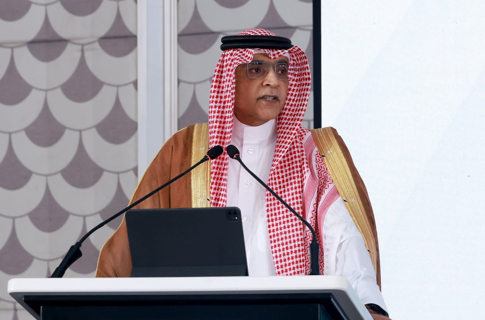مندوبا عن الملك... الهناندة يفتتح منتدى استثمر بالاقتصاد الرقمي