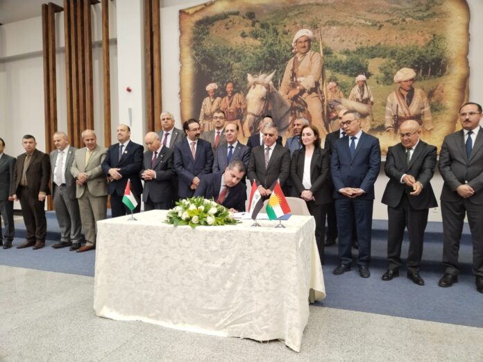 جامعة البترا توقع مذكرة تفاهم مع جامعات مدينة دهوك في إقليم كردستان العراق في مجال التعليم العالي والبحث العلمي