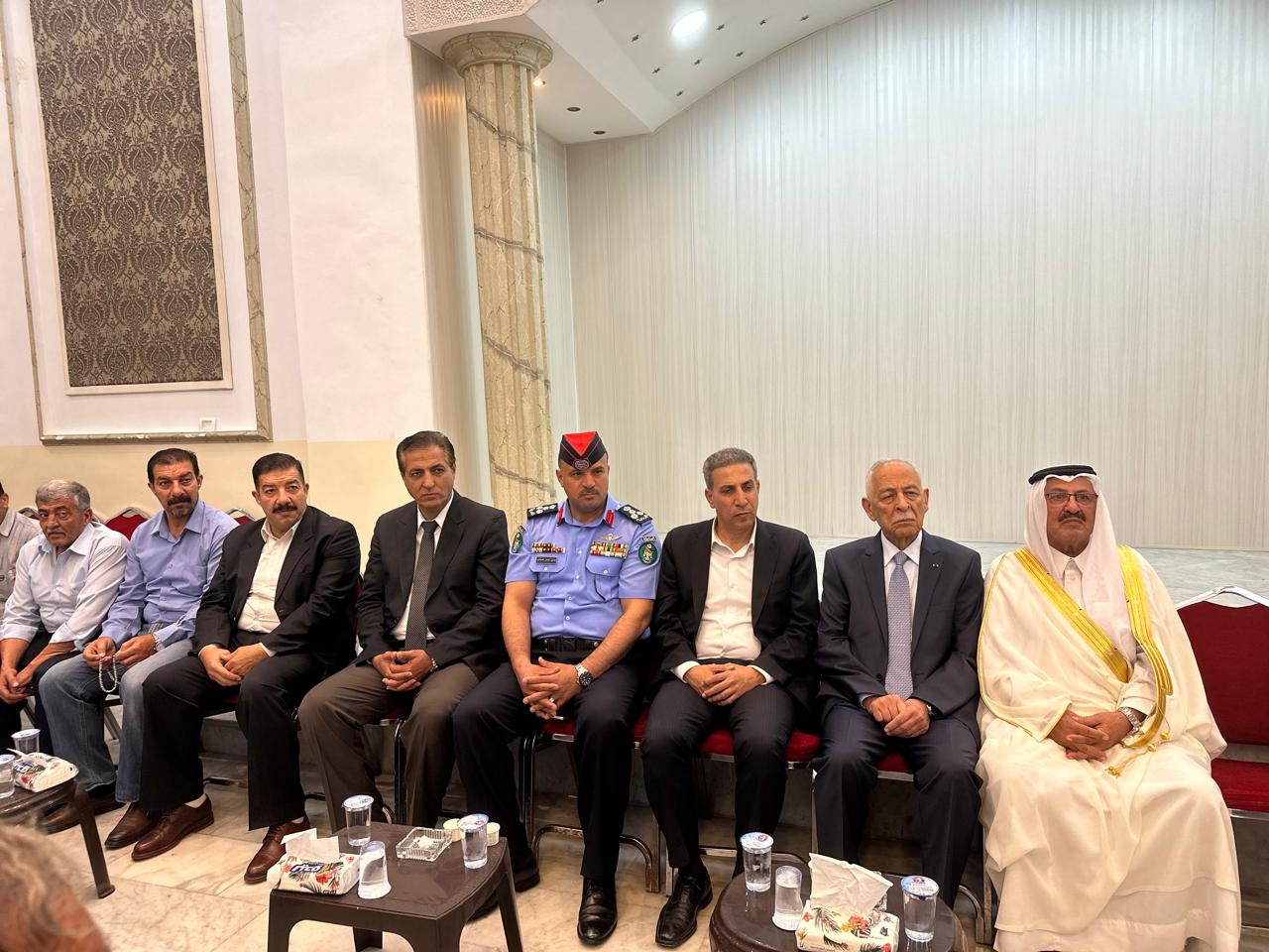 مندوبا عن الملك وولي العهد .. العيسوي يعزي عشيرة المقابلة