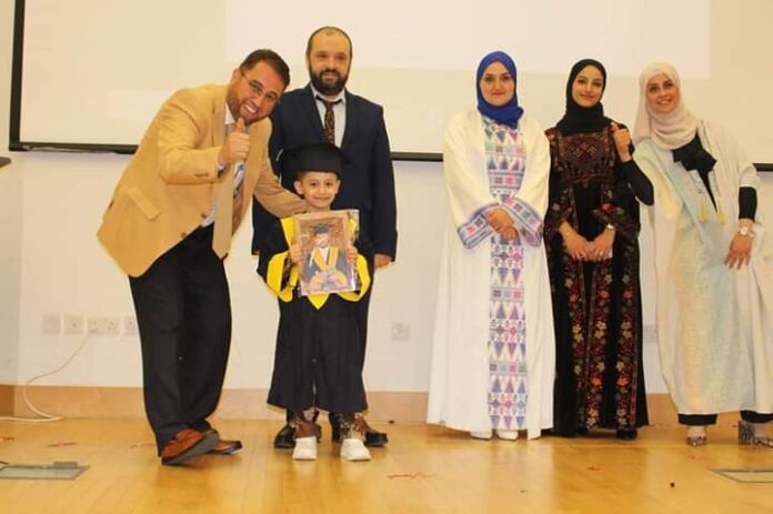 مدارس ورياض القراءة الذكية الدولية تخرج فوجا من طلبتها مدارس ورياض القراءة الذكية الدولية تخرج فوجا من طلبتها