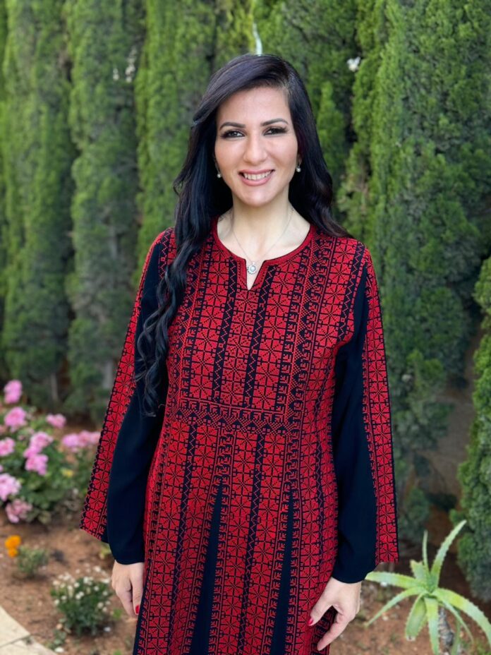 التربوية ديما القيسي تهنئ بعيد الاستقلال الـ78 التربوية ديما القيسي تهنئ بعيد الاستقلال الـ78