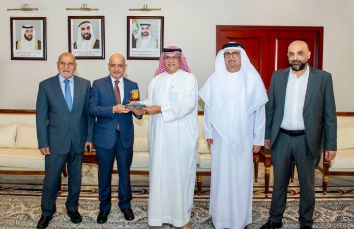 تجارة الأردن وغرف الامارات يبحثان تعزيز علاقات البلدين التجارية تجارة الأردن وغرف الامارات يبحثان تعزيز علاقات البلدين التجارية