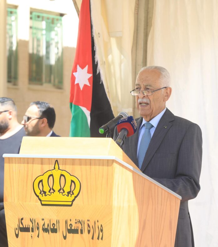 رئيس الديوان الملكي يرعى احتفال وزارة الاشغال بالأعياد الوطنية رئيس الديوان الملكي يرعى احتفال وزارة الاشغال بالأعياد الوطنية