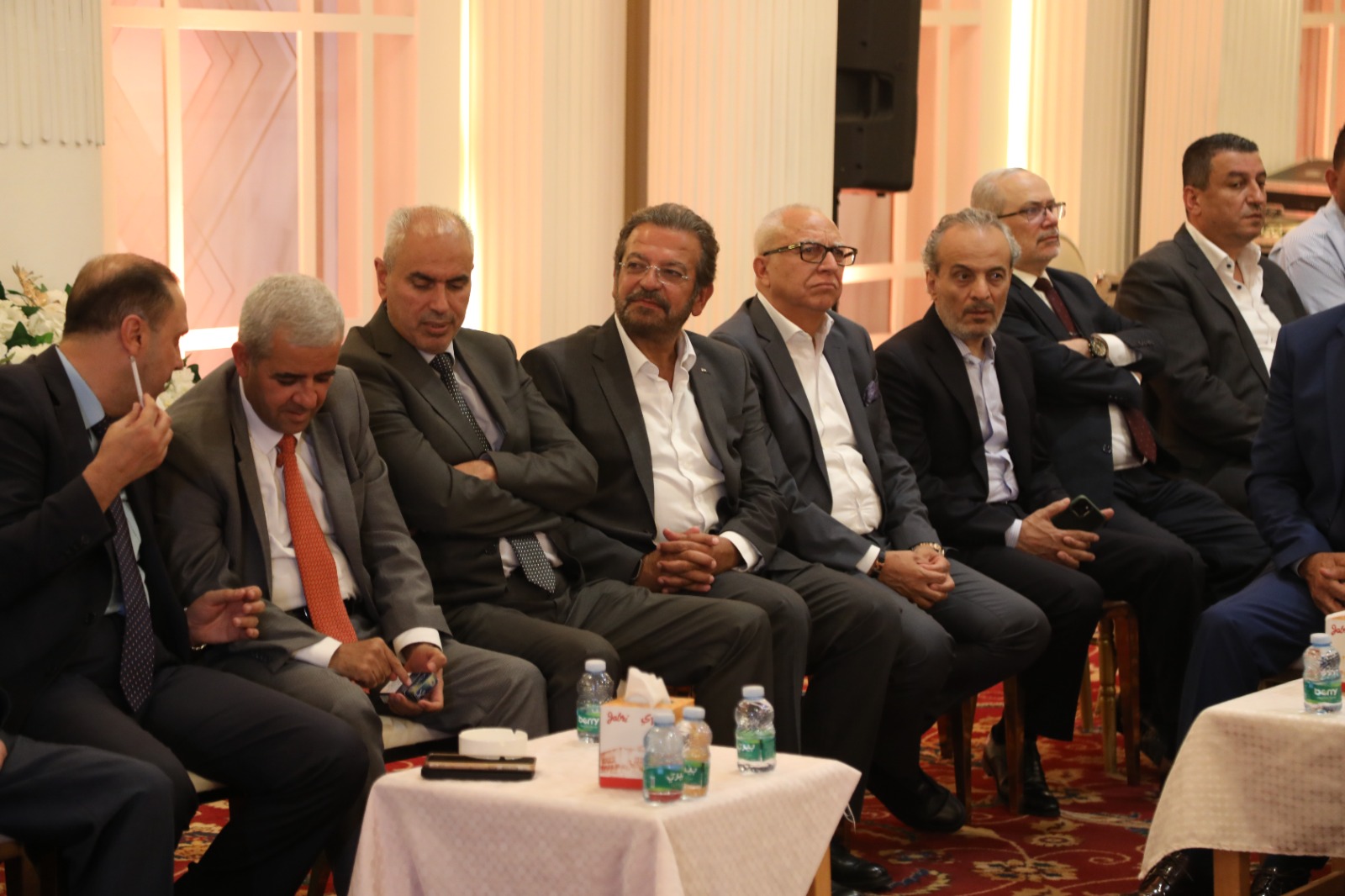 القاضي طلب ومراد اجاب .. آل الديك وآل الجبالي نسايب - صور