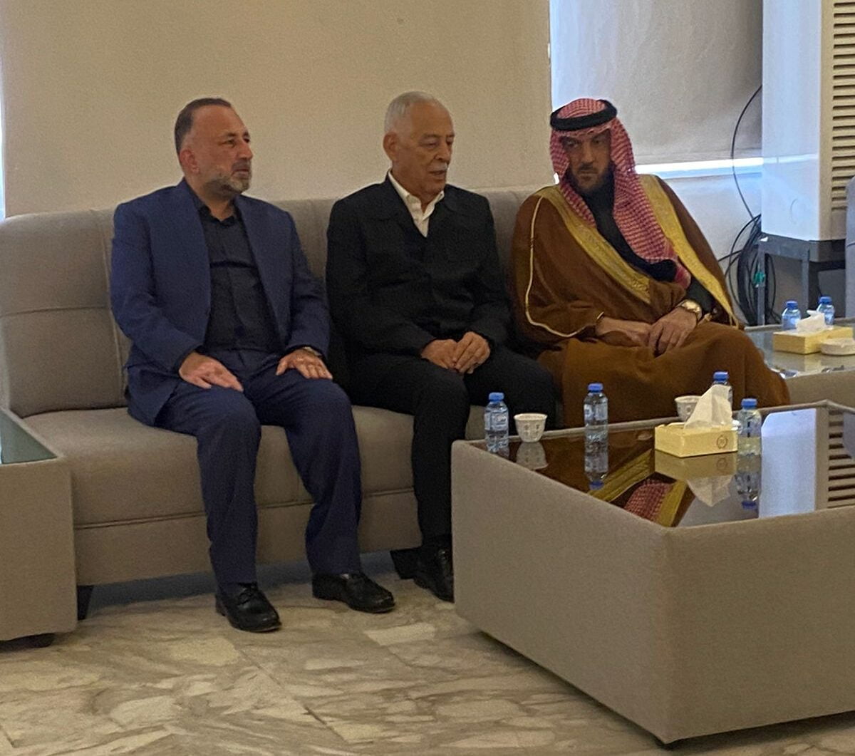 مندوبا عن الملك وولي العهد ..العيسوي يعزي عشيرتي الحوامدة والقيسي