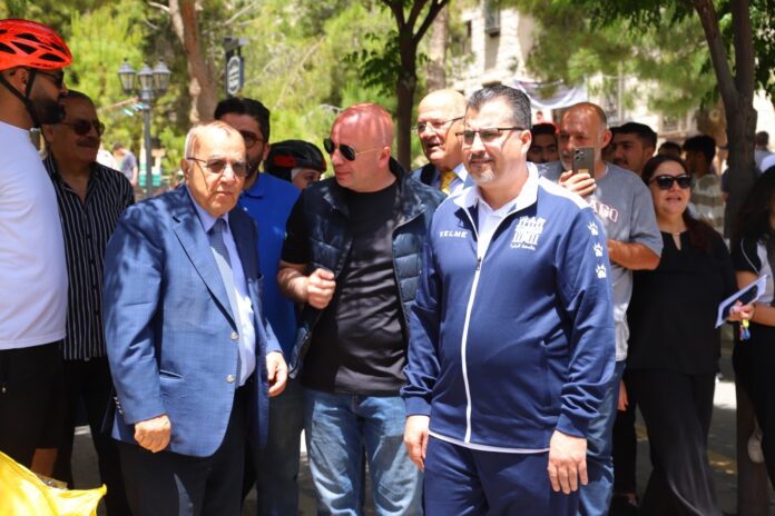 جامعة البترا تطلق مسيرة الدراجات الهوائية احتفالاً بعيد الاستقلال