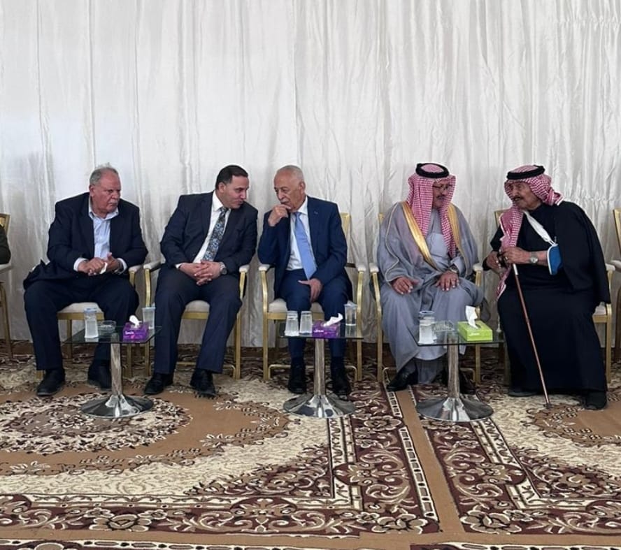 مندوبا عن الملك وولي العهد.. العيسوي يعزي الحجاحجة وأبو هزيم