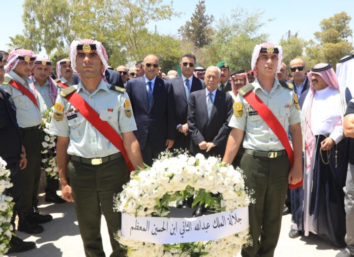 مندوبا عن الملك وولي العهد.. العيسوي يعزي عشيرة الحنيطي