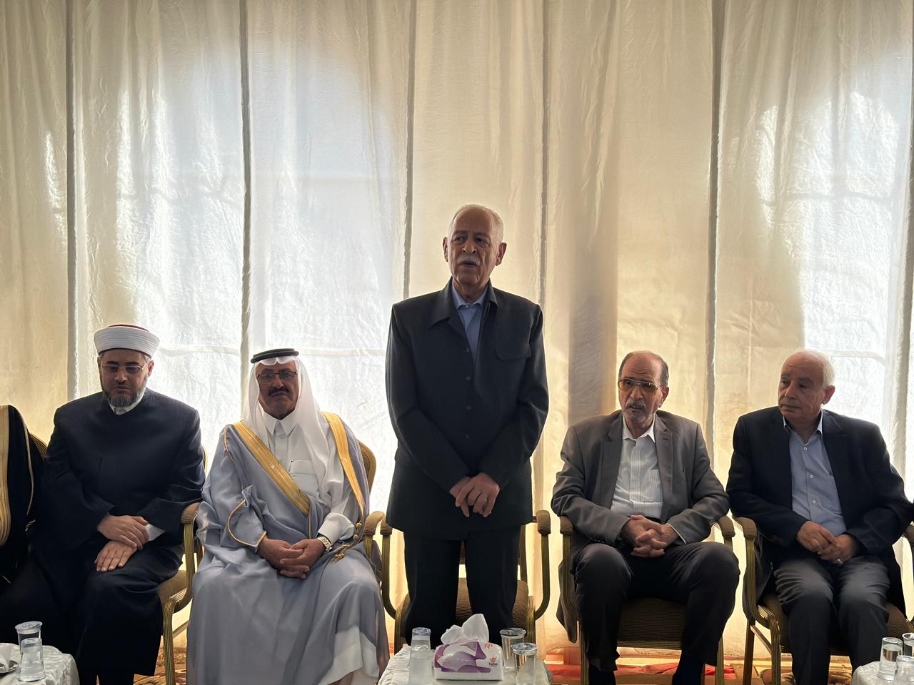 مندوبا عن الملك وولي العهد.. العيسوي يعزي البطيخي والحسبان والحياري