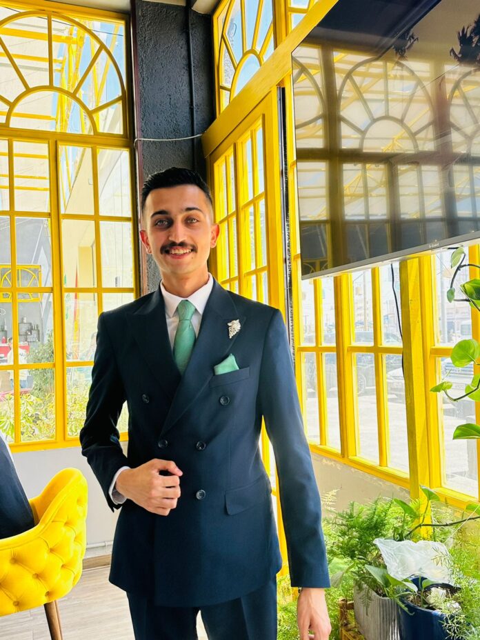 القيسي يهنئ بتخرج محمد عبد الرحيم الهزايمة