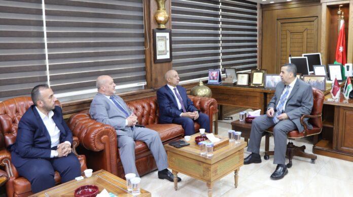 بحث سبل تعزيز التعاون بين البلقاء التطبيقية والأكاديمية العربية للعلوم والتكنولوجيا بحث سبل تعزيز التعاون بين البلقاء التطبيقية والأكاديمية العربية للعلوم والتكنولوجيا