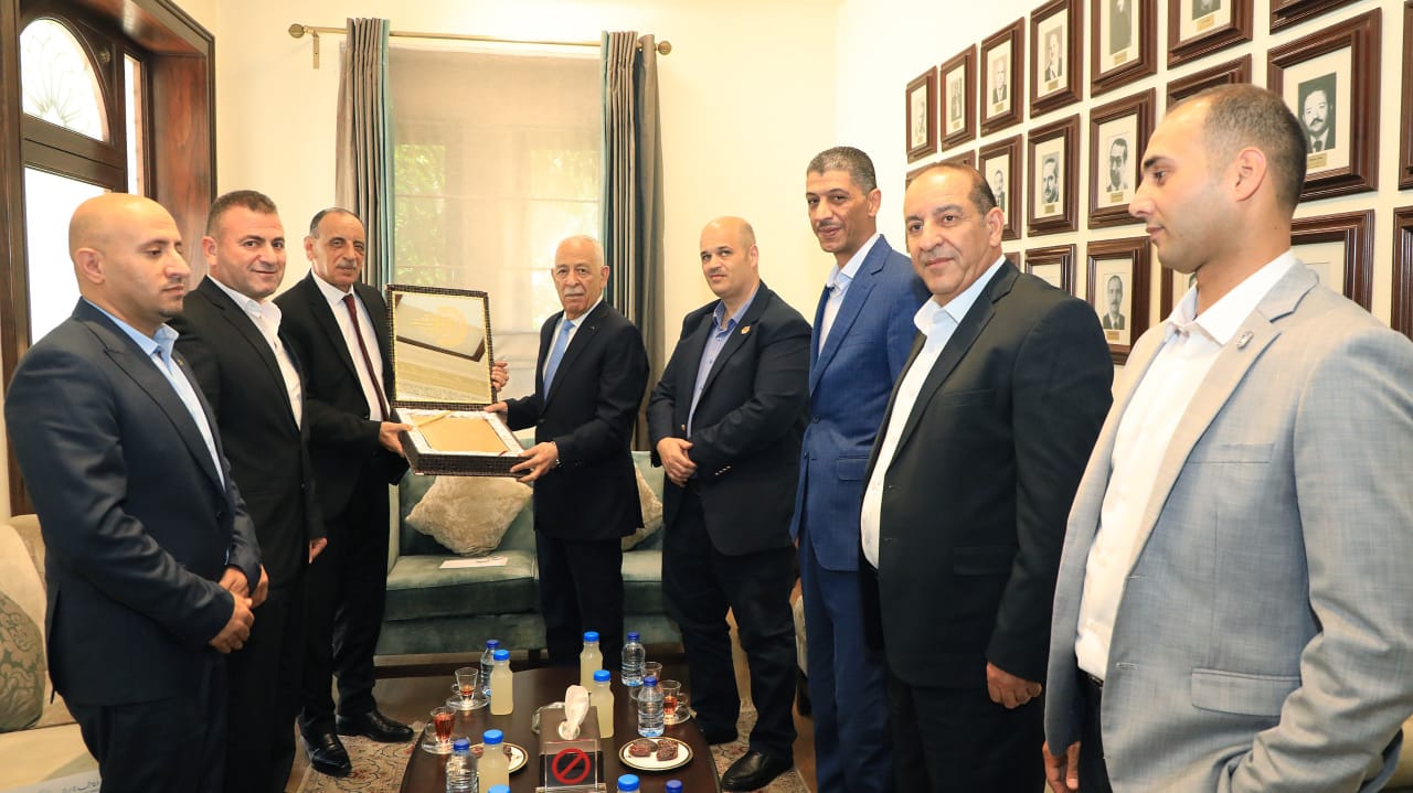 العيسوي يلتقي وفودا من لواء الرصيفة وتجارة الرمثا ومؤسسة السلام