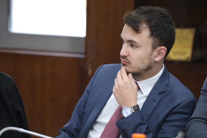 المستقل الاخباري ليث البكار خارج المضمار .. لماذا ؟؟ المستقل الاخباري ليث البكار خارج المضمار .. لماذا ؟؟