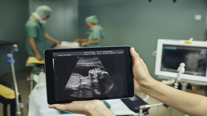 حالة نادرة .. اكتشاف جنين غير مكتمل في جمجمة طفلة !! حالة نادرة .. اكتشاف جنين غير مكتمل في جمجمة طفلة !!