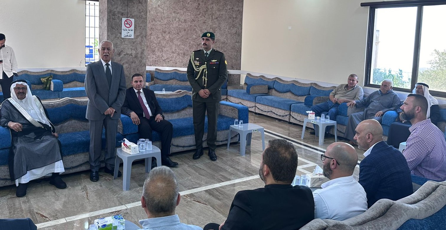 مندوبا عن الملك وولي العهد.. العيسوي يعزي عشيرتي الرجوب والزعبي