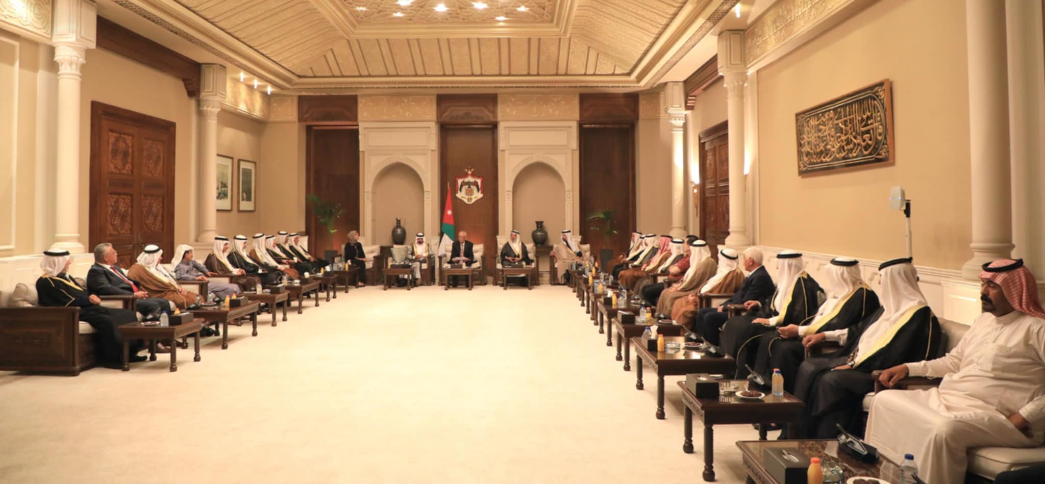 العيسوي: الأردن بقيادة الملك يشكل حالة فريدة في التعاطي مع الازمات