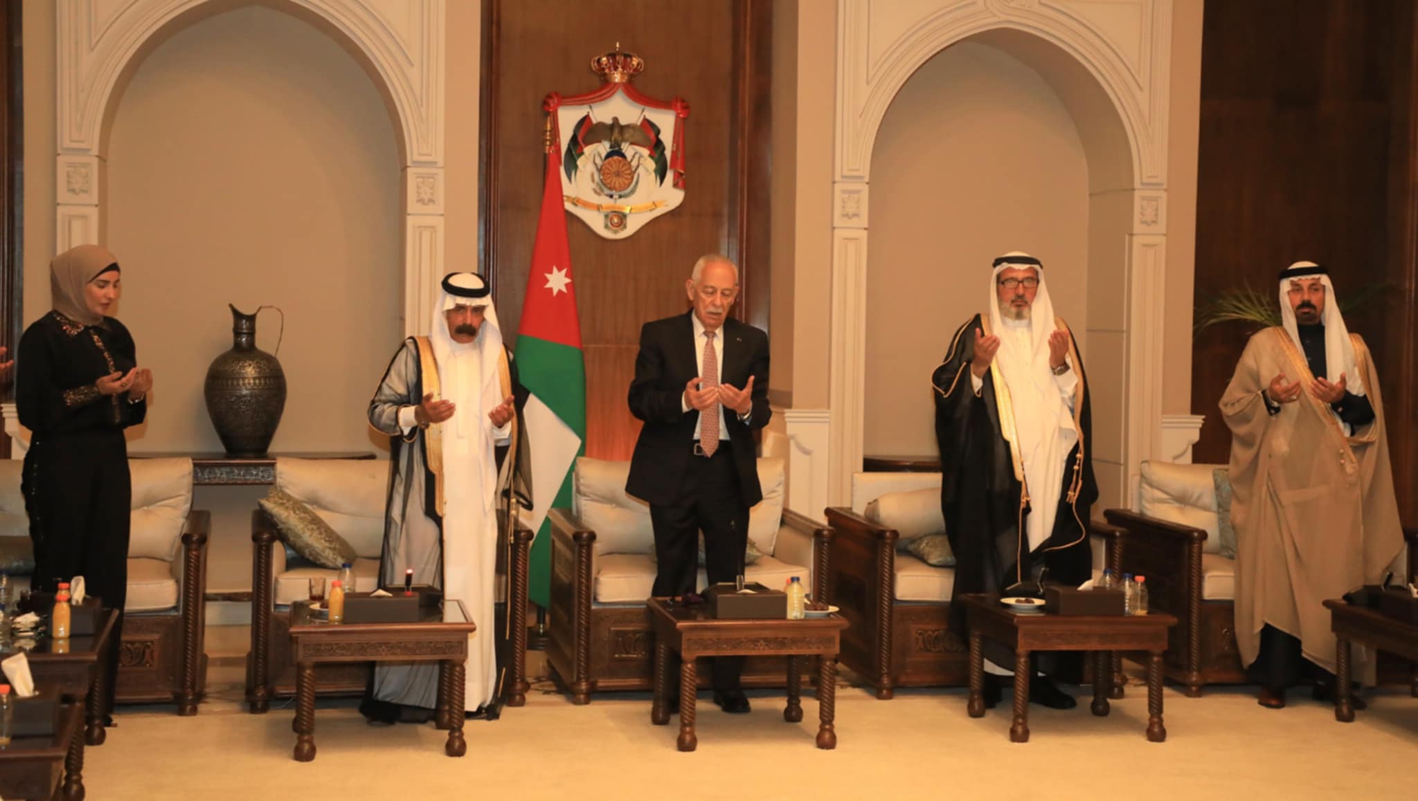 العيسوي: الأردن بقيادة الملك يشكل حالة فريدة في التعاطي مع الازمات