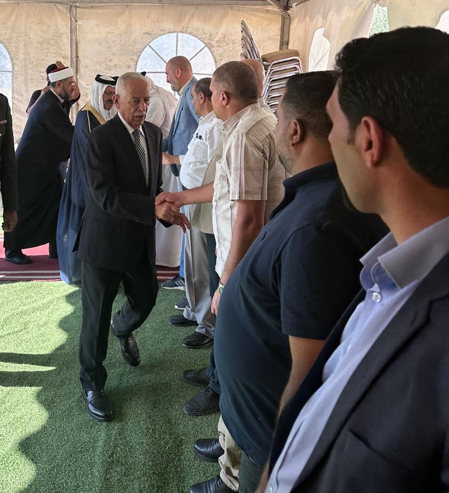 مندوبا عن الملك وولي العهد.. العيسوي قبيلة عباد