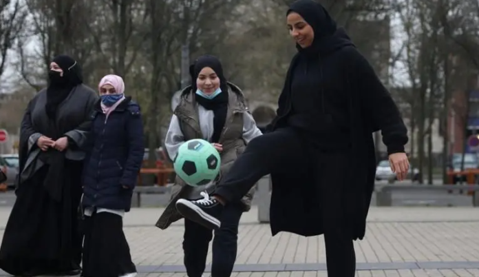 حظر الحجاب يخيّم على مشاركة الرياضيات