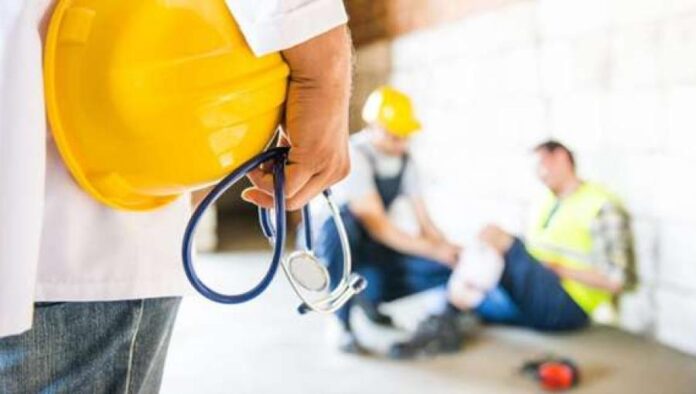 المستقل الاخباري هل تعتبر إصابة المؤمّن عليه بحادث طريق إصابة عمل ؟