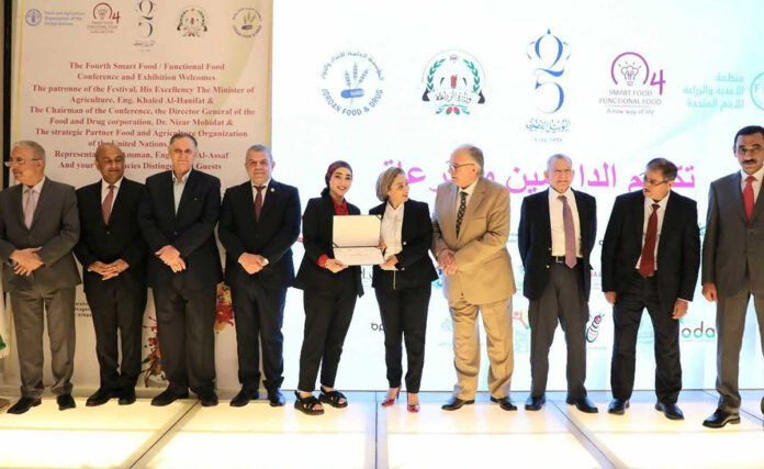 المستقل الاخباري الجامعة الهاشمية تحصل على جائزة أفضل بحث بمسابقة الغذاء الذكي