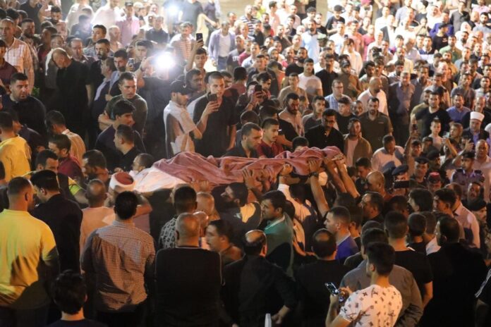 المستقل الاخباري الأمن العام يشيع جثمان الوكيل أبو عسكر بمحافظة اربد المستقل الاخباري الأمن العام يشيع جثمان الوكيل أبو عسكر بمحافظة اربد