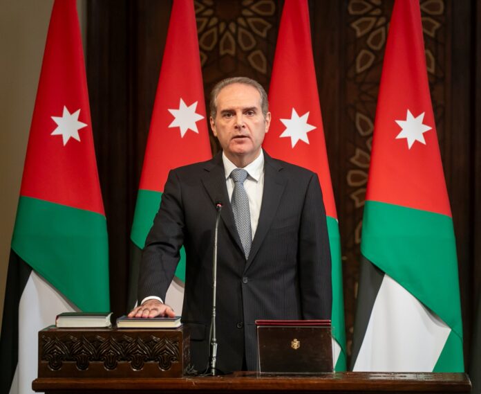 حملة البورد الأجنبي ومؤهلوا الإختصاص يهنؤون الهواري