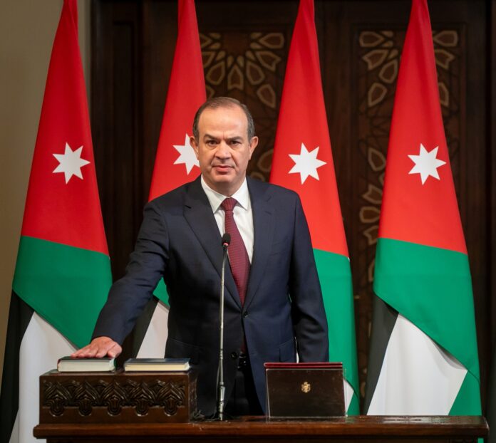 استقالة الوزير سامي سميرات من شركة الشرق الاوسط للتأمين