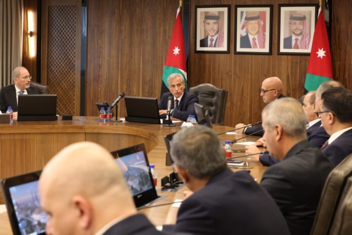 خلوة حكومية بعنوان: 