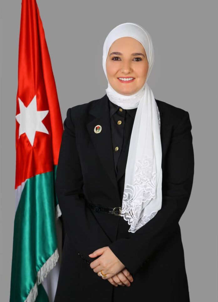 أسرة  أسرة