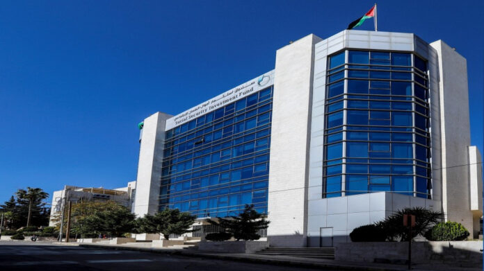 الصبيحي : تمثيل حكومي طاغٍ على مجلس استثمار أموال الضمان !! الصبيحي : تمثيل حكومي طاغٍ على مجلس استثمار أموال الضمان !!