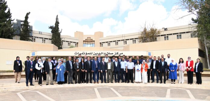 دورة تدريبية في جامعة العلوم والتكنولوجيا بعنوان 