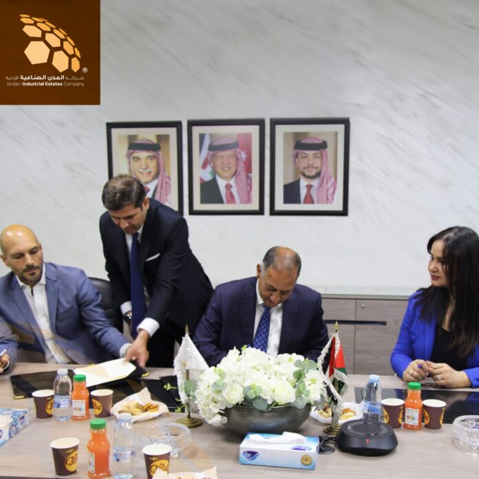 المستقل الاخباري الموقر الصناعية تستقبل استثمارا جديدا بصناعة الأدوية بـ 3 ملايين دينار