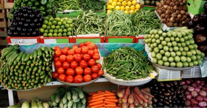 البندورة بـ 8 قروش .. اسعار الخضار والفواكه اليوم