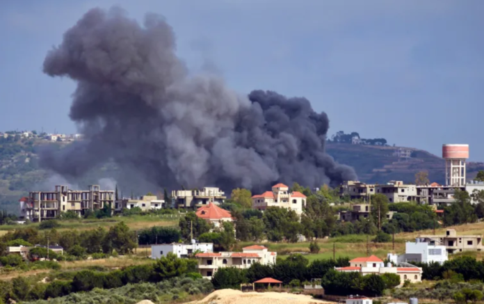 غارات إسرائيلية تدميرية مكثفة على لبنان