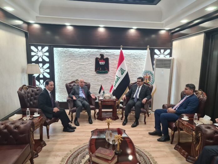 الجغبير : اجتماع لتعزيز العلاقات الاقتصادية الاردنية العراقية - تفاصيل