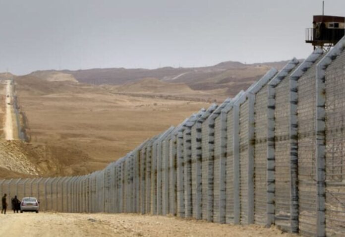 عبور 3 مسلحين من الأردن وإطلاق النار على جنود إسرائيليين