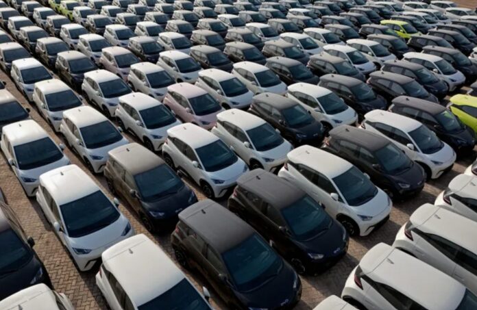 مصادر رسمية لـ