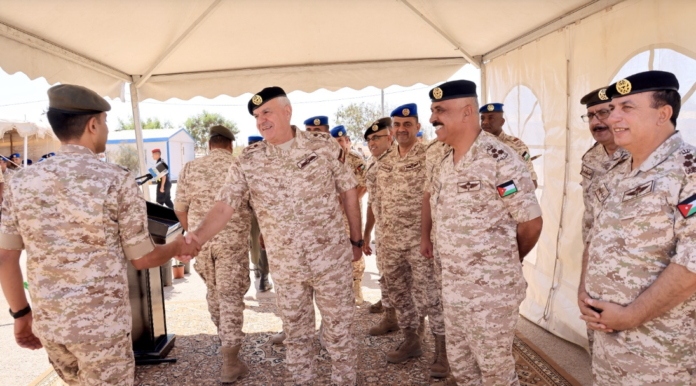 اللواء الحنيطي يطلع على الجاهزية العملياتية في المنطقة العسكرية الوسطى