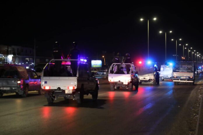 قوات الامن تغادر محيط السفارة الاسرائيلية في عمان بعد حادثة الاشتباك بالرصاص - فيديو