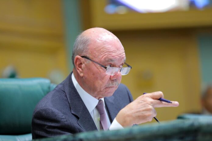 الفايز يدعو الأمتين العربية والإسلامية إلى توحيد صفوفها ومواقفها الفايز يدعو الأمتين العربية والإسلامية إلى توحيد صفوفها ومواقفها