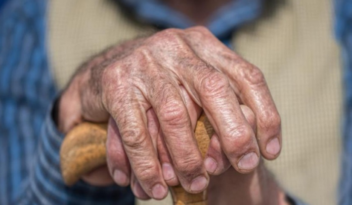 هل يُشمَل صاحب راتب التقاعد المدني أو العسكري بالضمان ؟