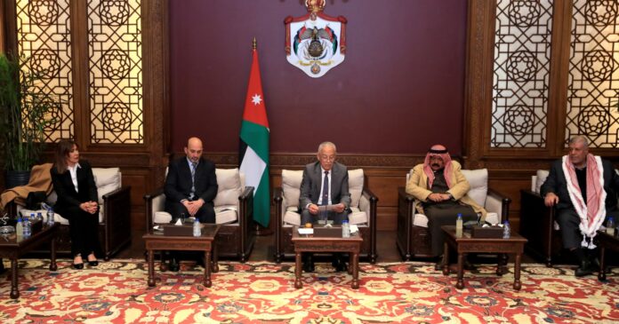 العيسوي: الرؤية الملكية جعلت من الأردن نقطة التقاء وركيزة استقرار بالمنطقة