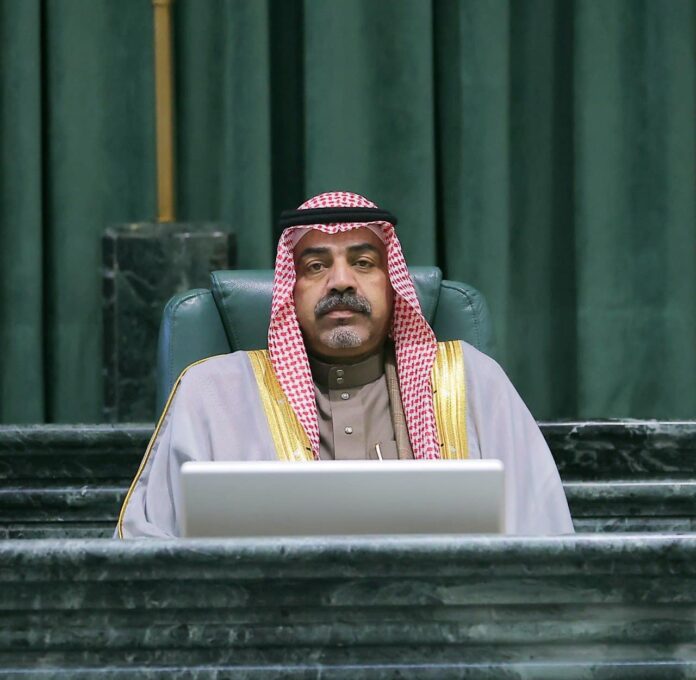 النائب المراعية: الذنيبات يستلم راتب 30 الف دينار ولا يستقبل مكالماتنا !!