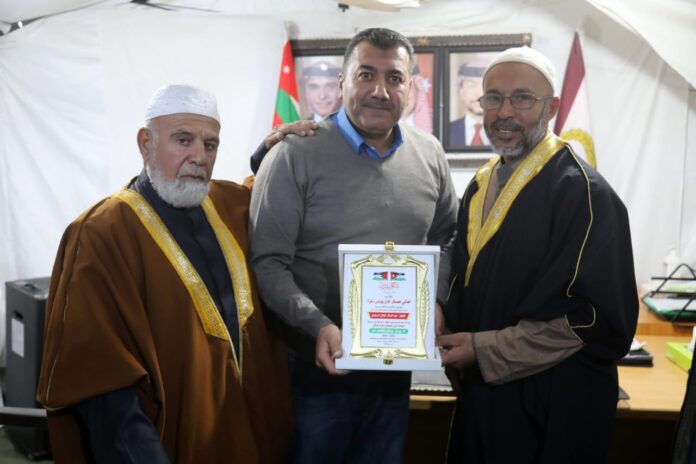 وفد من أهالي خان يونس يُكرم المستشفى الميداني الأردني جنوب غزة/4