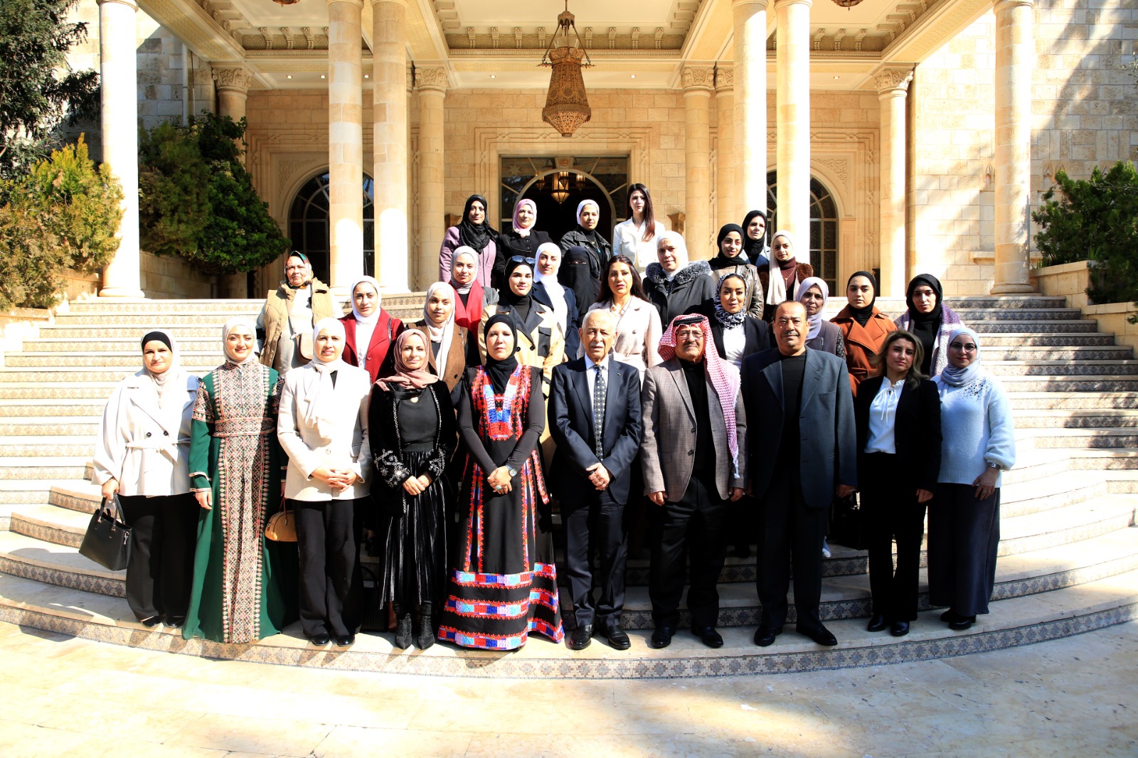 العيسوي: السياسة الحكيمة للملك أبقت الأردن واحة أمن واستقرار في محيط ملتهب