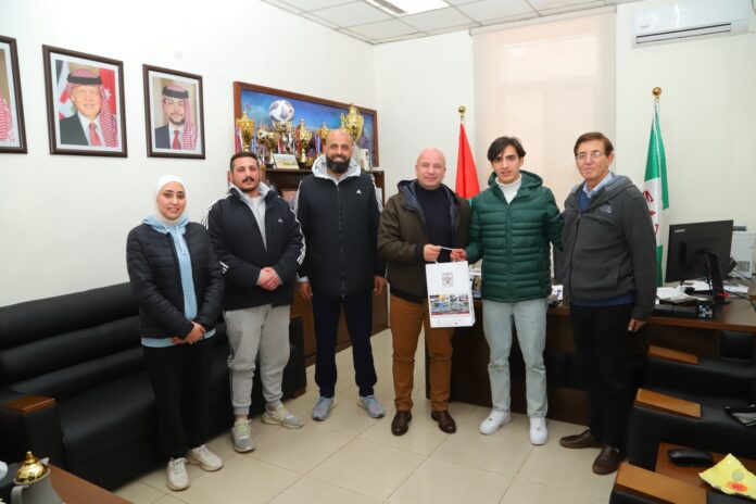 جامعة البترا تحصد أربع ميداليات في بطولة الجامعات الأردنية للكراتيه جامعة البترا تحصد أربع ميداليات في بطولة الجامعات الأردنية للكراتيه