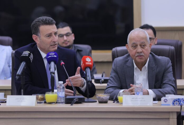 الصفدي أمام غرف الصناعة والتجارة آفاق مهمة بعملية الإعمار في غزة وسوريا - صور