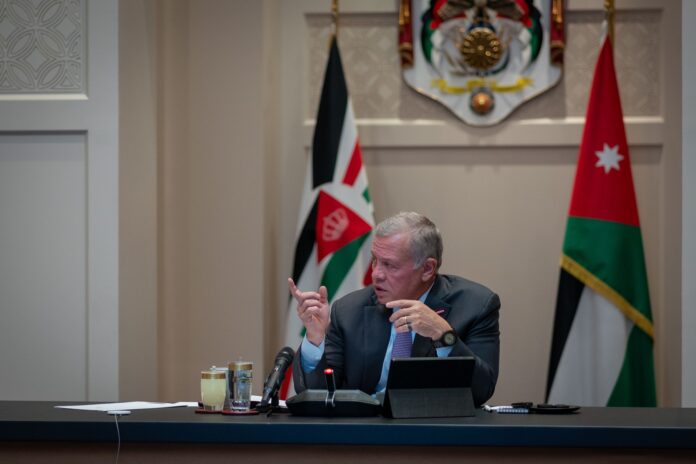 الملك لرئيس الوزراء الهولندي : الأردن مستمر في تقديم المساعدات لقطاع غزة